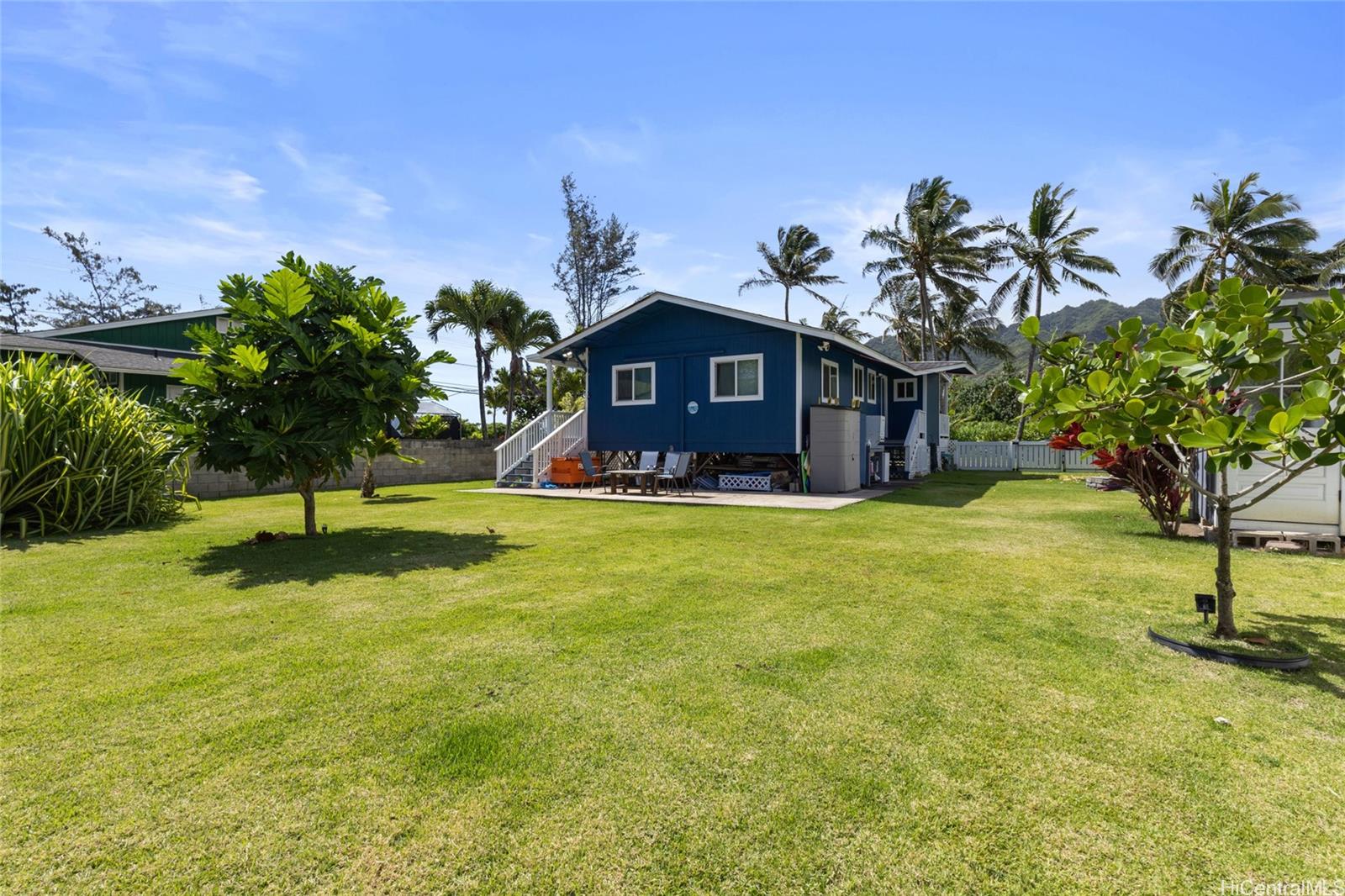 53-440  Kamehameha Hwy Punaluu, Kaneohe home - photo 4 of 23