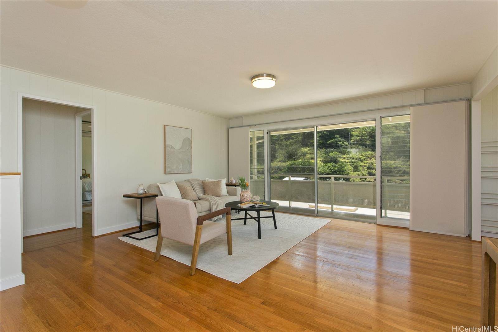 5347  Malu Place Waialae Nui Vly, Diamond Head home - photo 2 of 25