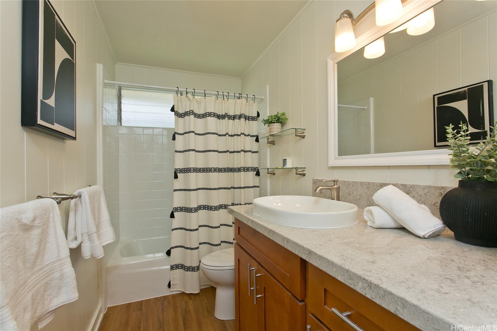 5347  Malu Place Waialae Nui Vly, Diamond Head home - photo 12 of 25