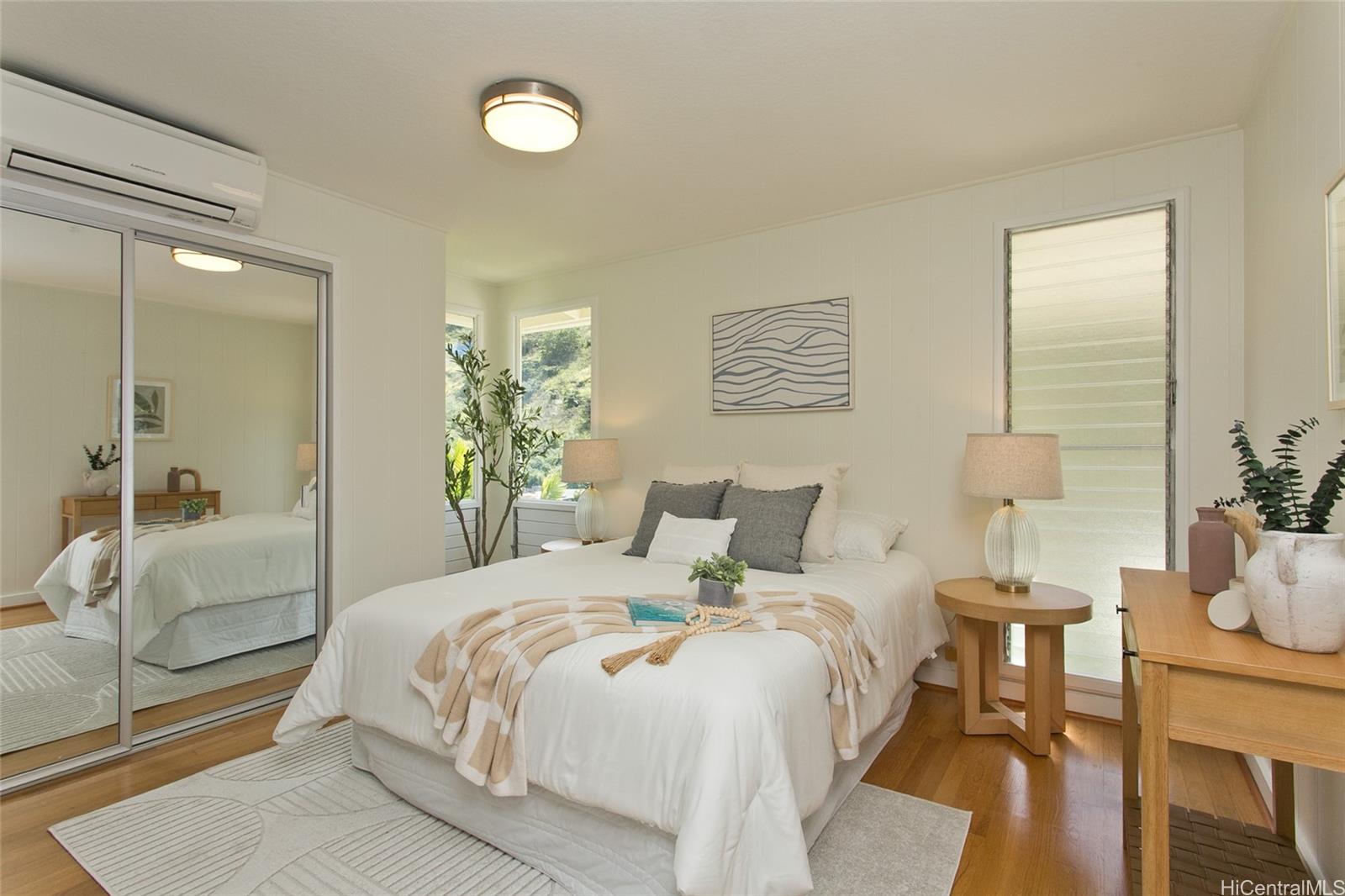 5347  Malu Place Waialae Nui Vly, Diamond Head home - photo 13 of 25