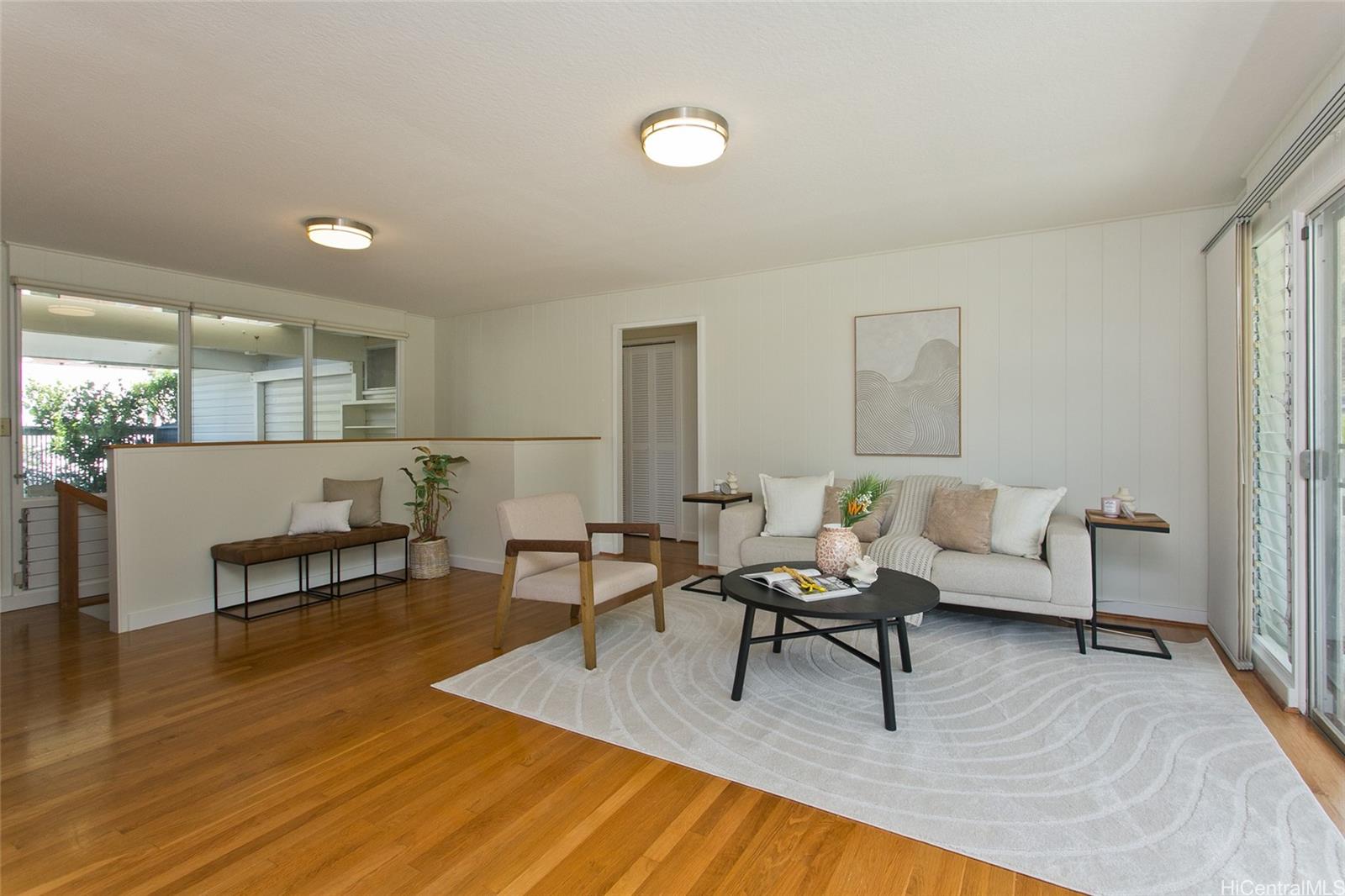 5347  Malu Place Waialae Nui Vly, Diamond Head home - photo 3 of 25