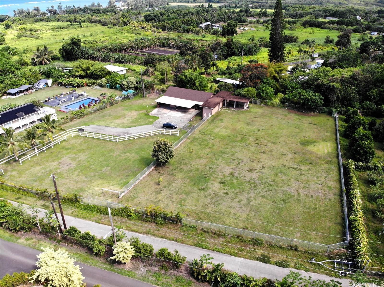 53-480 Z  Kamehameha Hwy Punaluu, Kaneohe home - photo 4 of 23