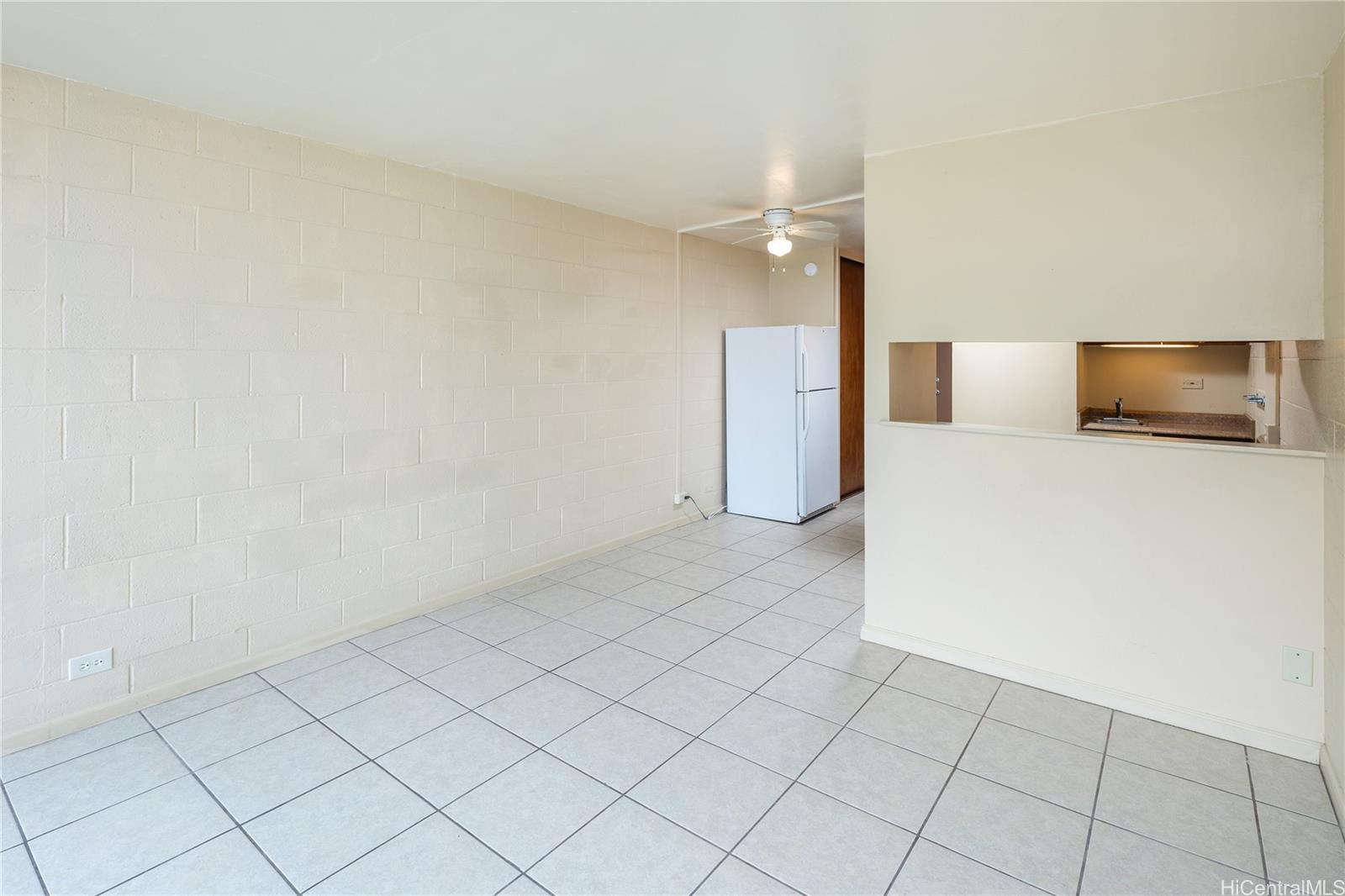 Hanohano Hale condo # 209, Hauula, Hawaii - photo 11 of 19