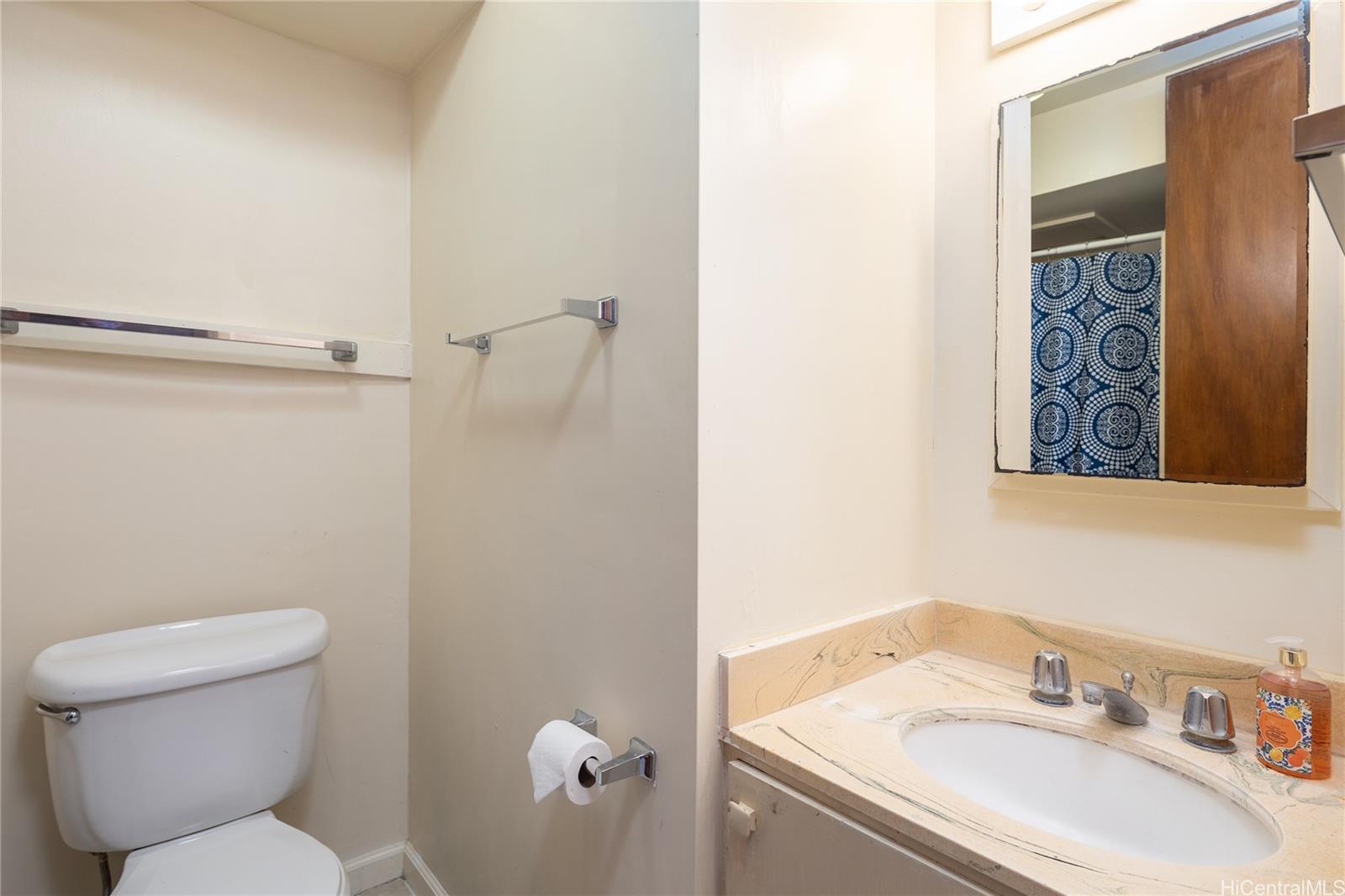 Hanohano Hale condo # 209, Hauula, Hawaii - photo 12 of 19