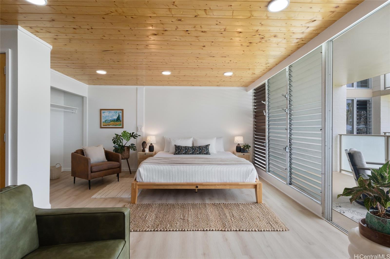 Hanohano Hale condo # 303, Hauula, Hawaii - photo 4 of 12