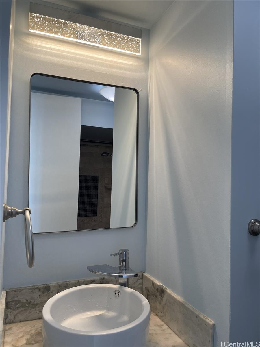 Hanohano Hale condo # 608, Hauula, Hawaii - photo 3 of 13