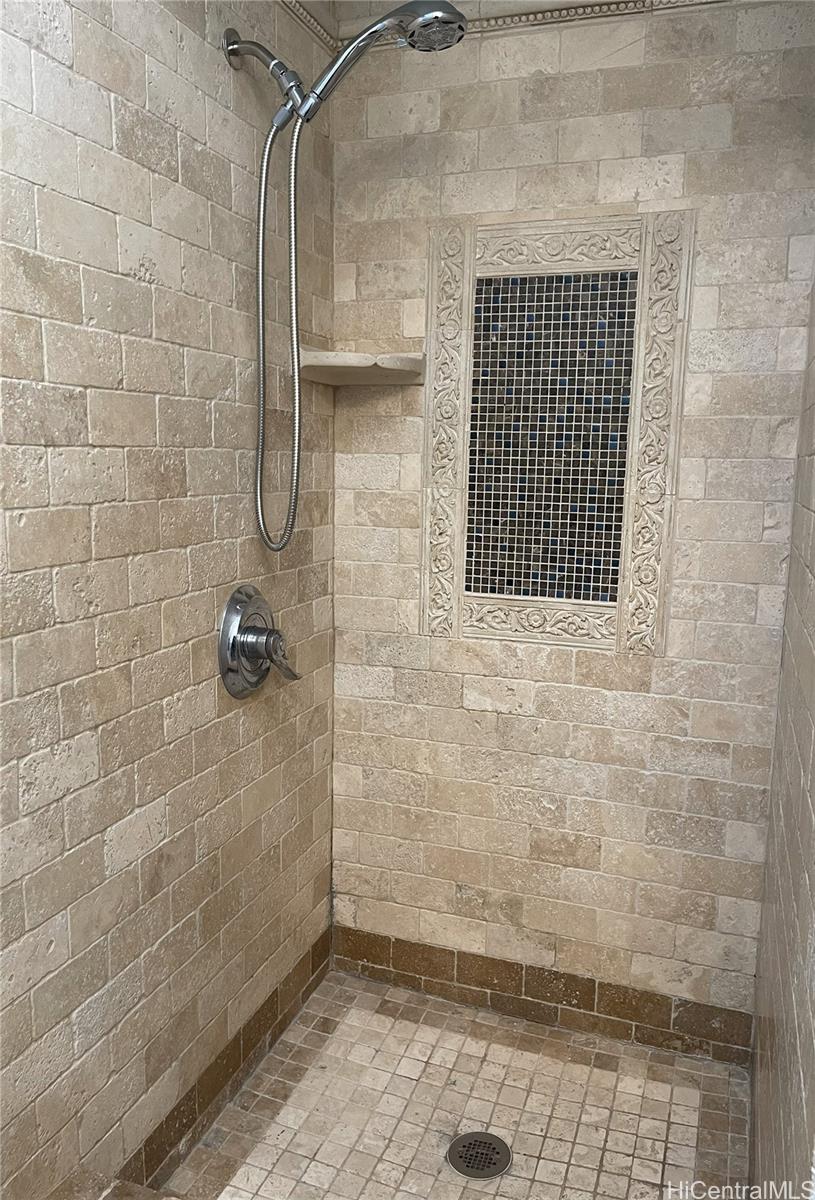 Hanohano Hale condo # 608, Hauula, Hawaii - photo 9 of 13