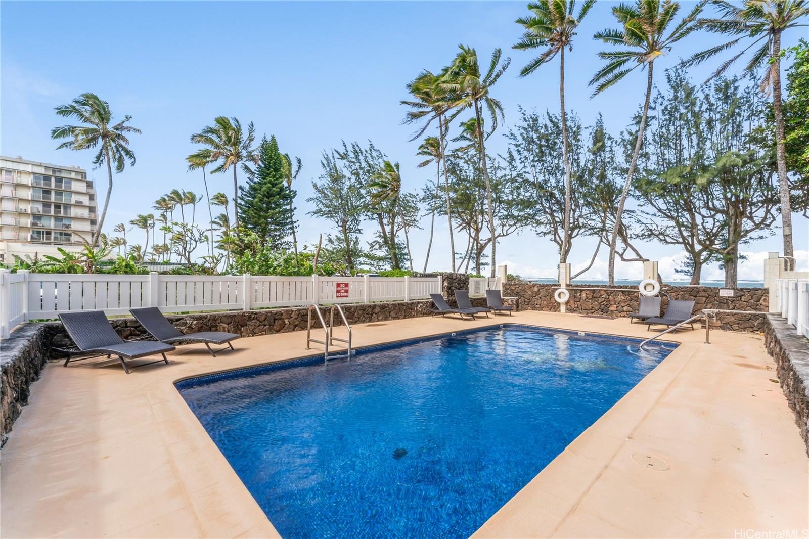 Hanohano Hale condo # 618, Hauula, Hawaii - photo 14 of 19