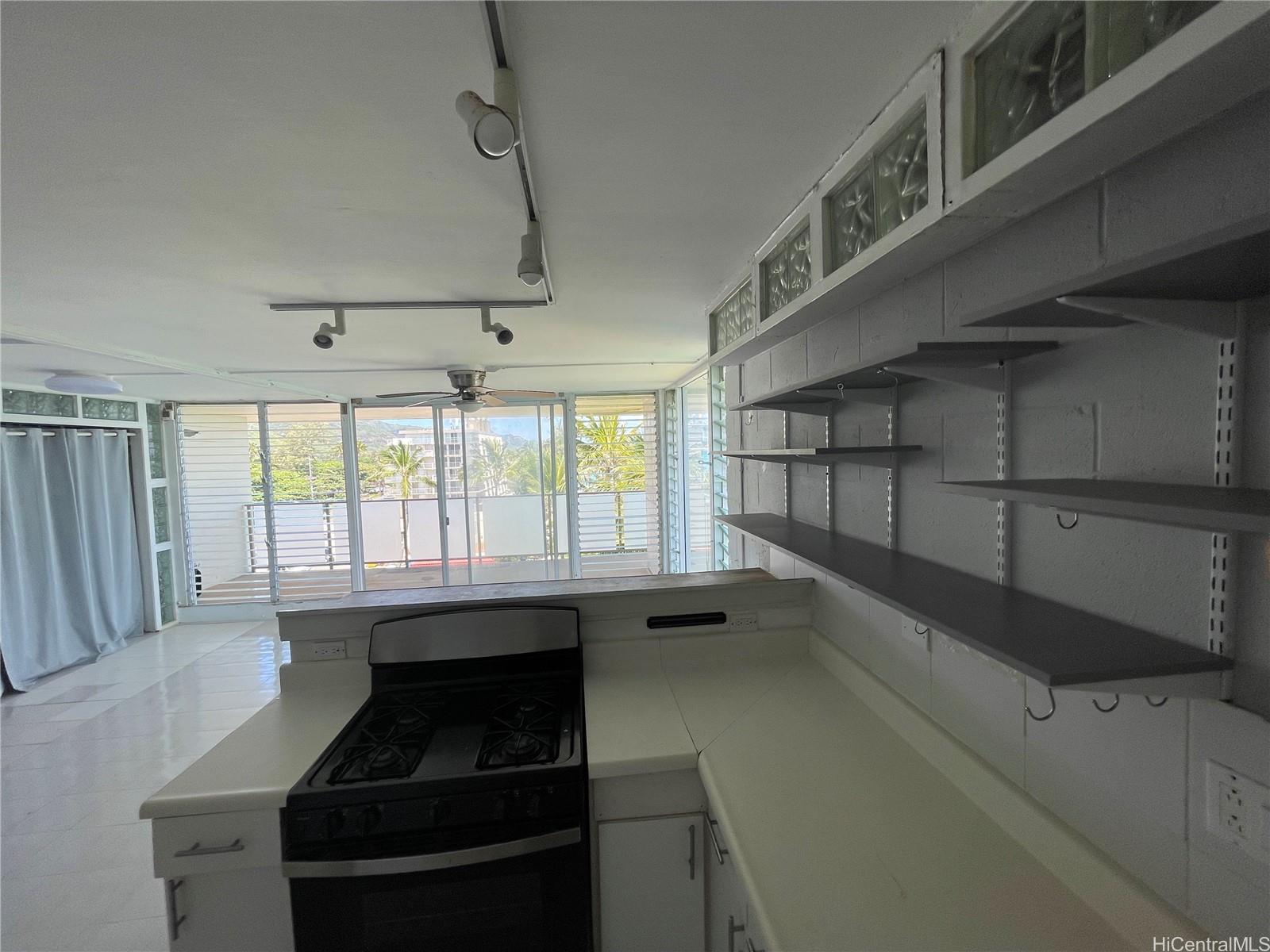 Hanohano Hale condo # 707, Hauula, Hawaii - photo 13 of 21