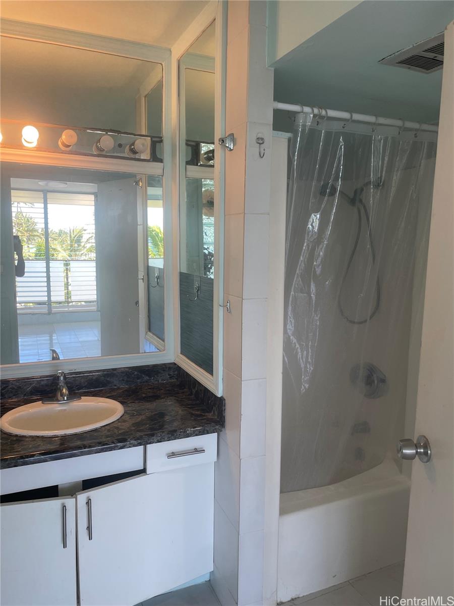 Hanohano Hale condo # 707, Hauula, Hawaii - photo 17 of 21