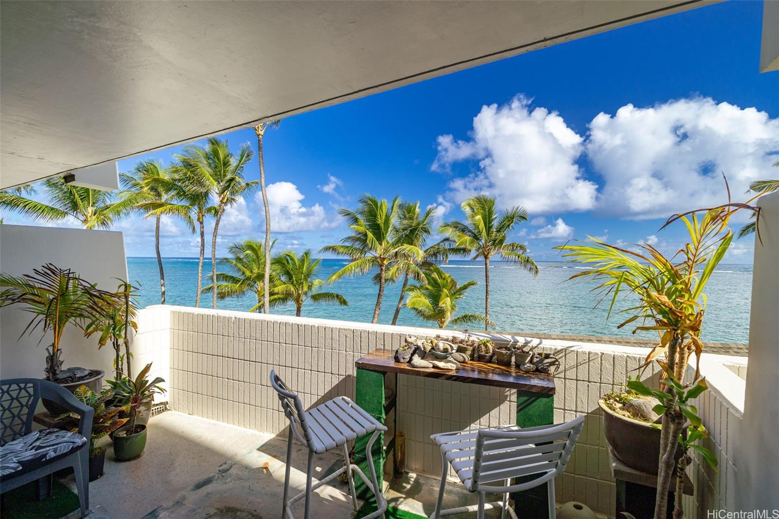 Pats At Punaluu condo # 403, Hauula, Hawaii - photo 2 of 17