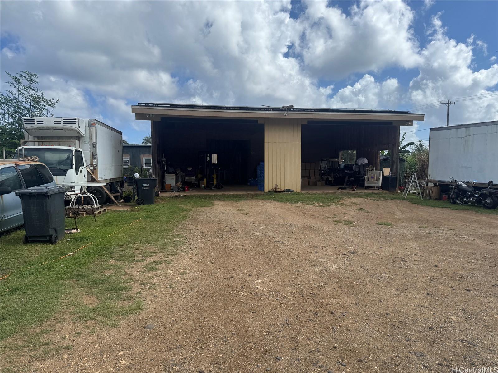 53-720  Kamehameha Hwy Punaluu, Kaneohe home - photo 2 of 23