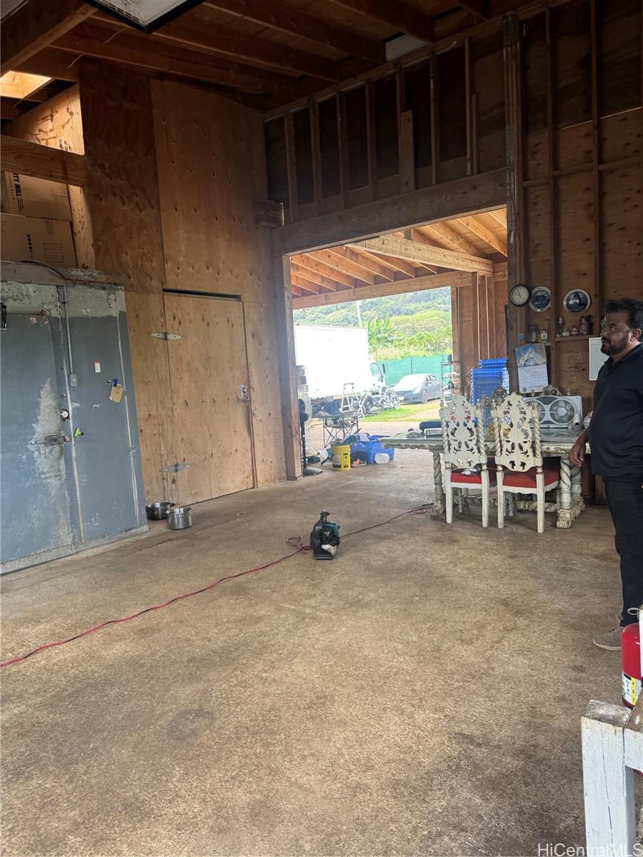 53-720  Kamehameha Hwy Punaluu, Kaneohe home - photo 5 of 23