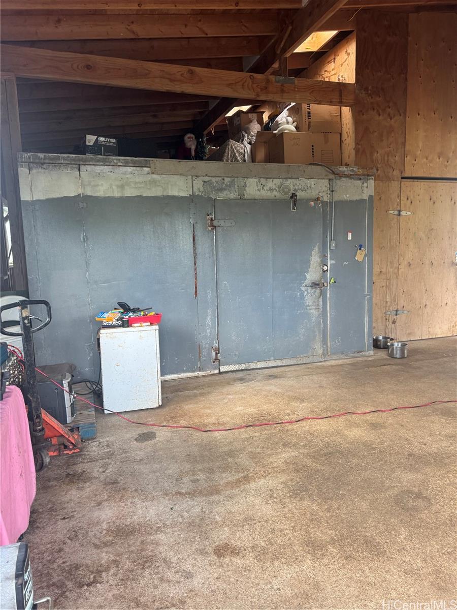 53-720  Kamehameha Hwy Punaluu, Kaneohe home - photo 6 of 23