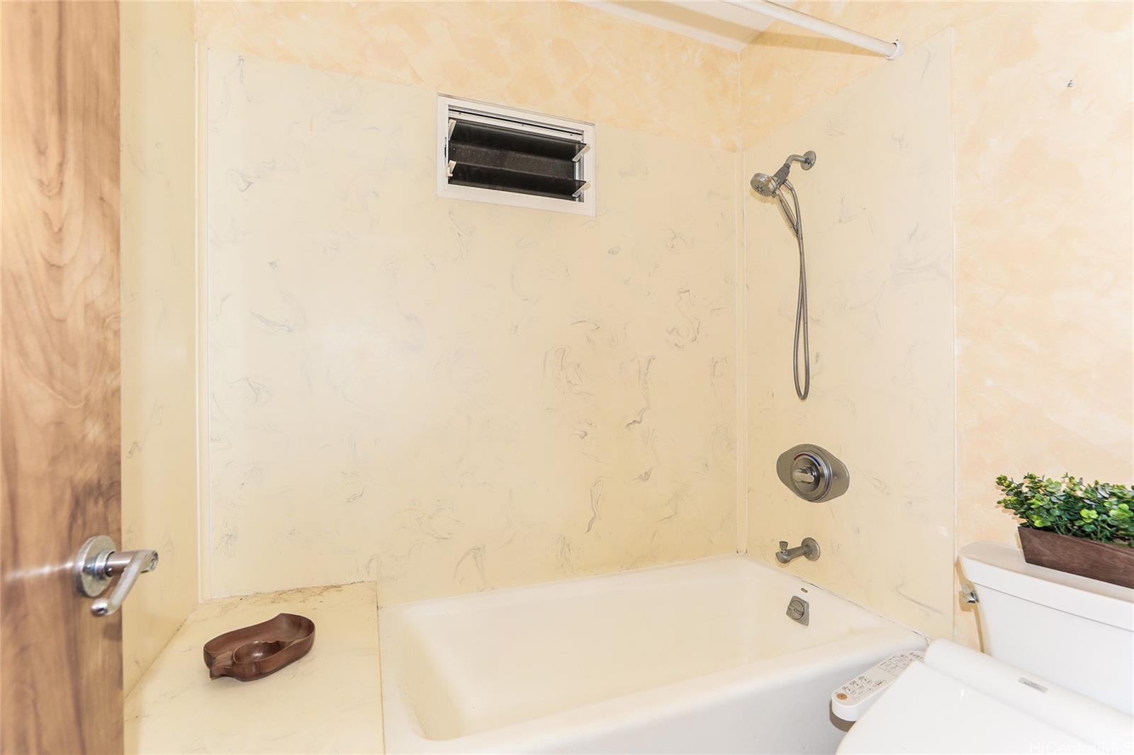 5377 Kahalakua St.  Kahalakua Street Kahala Kua, Diamond Head home - photo 15 of 25