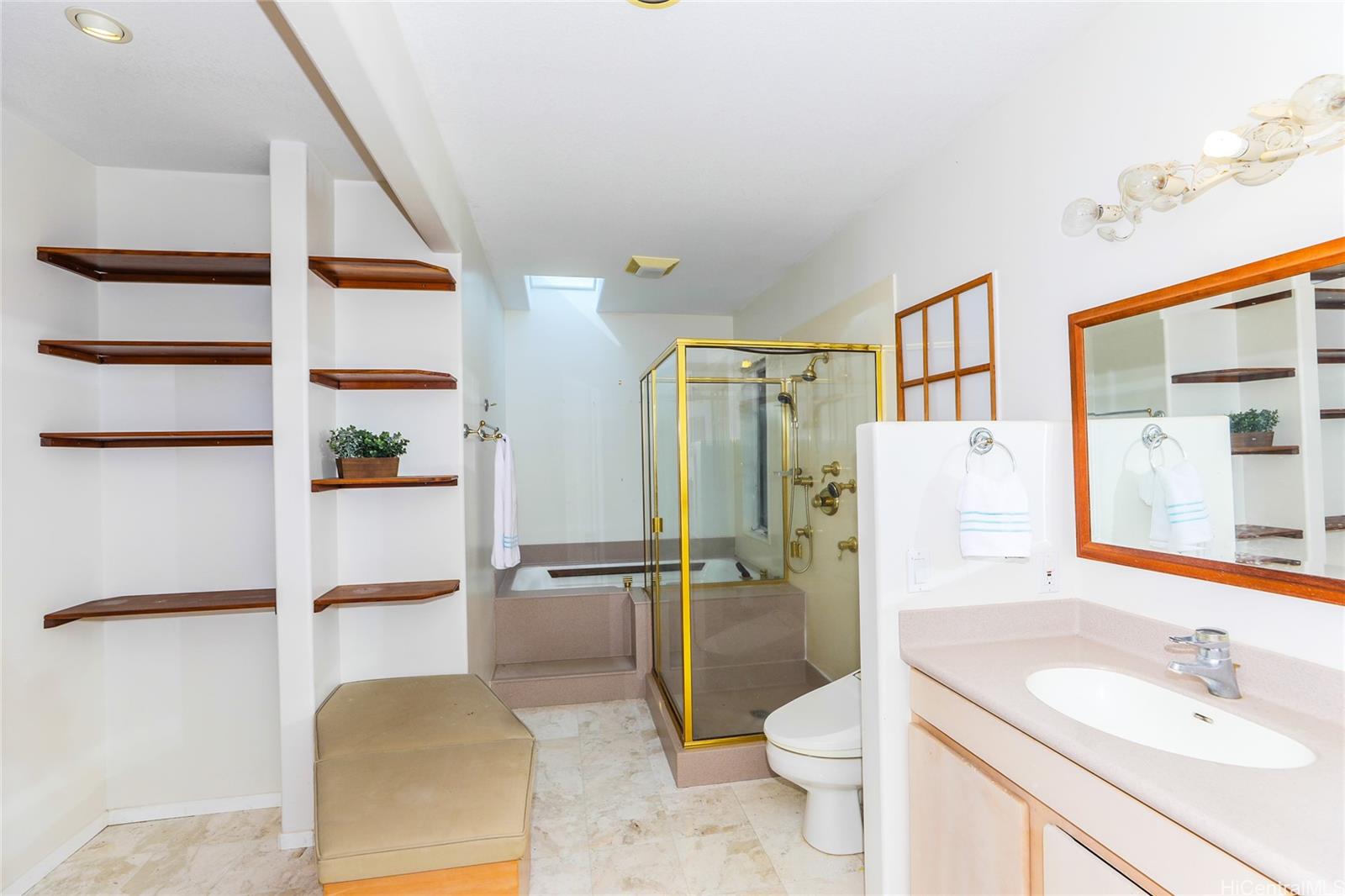 5377 Kahalakua St.  Kahalakua Street Kahala Kua, Diamond Head home - photo 17 of 25