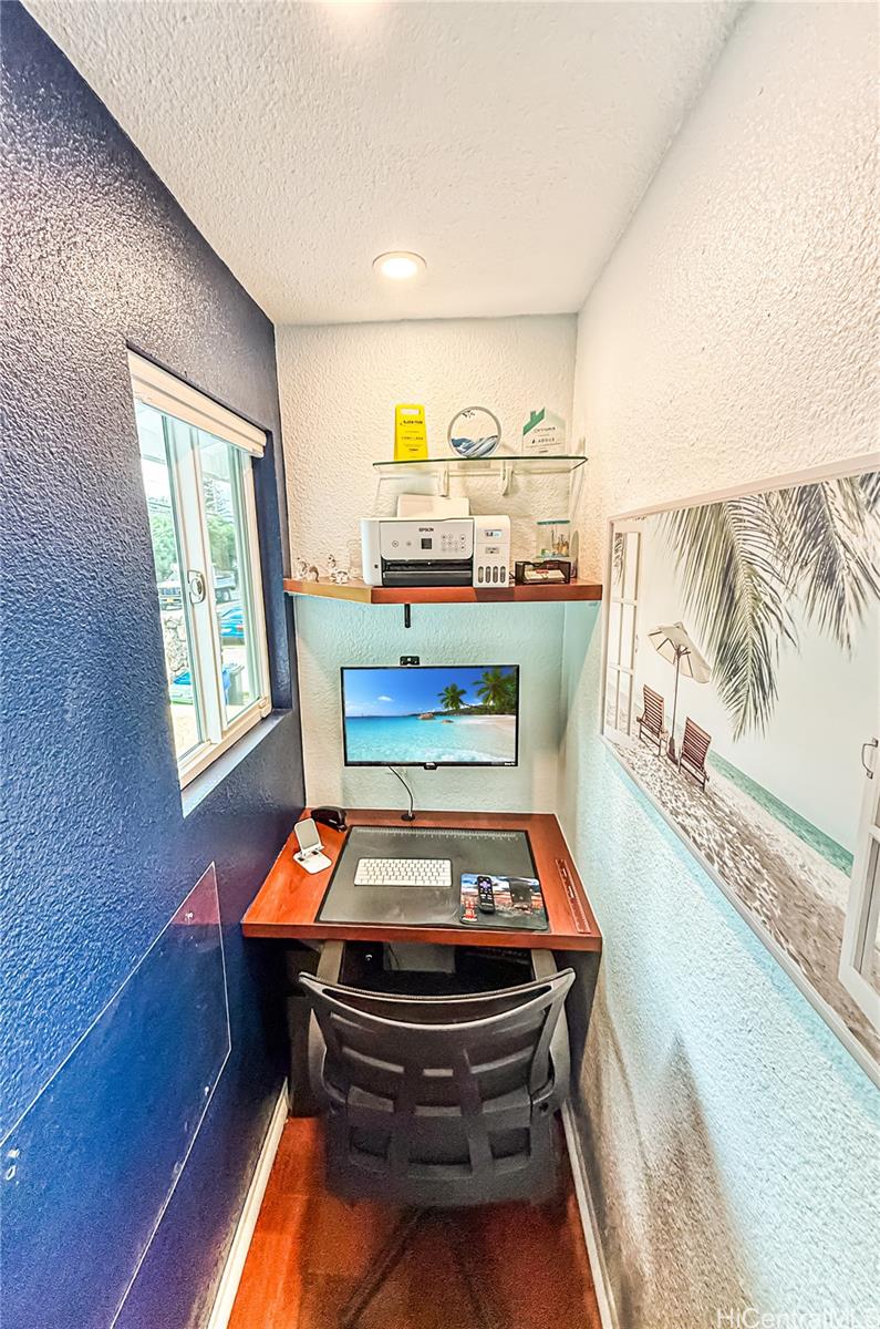 53-823  Kamehameha Hwy Punaluu, Kaneohe home - photo 12 of 25