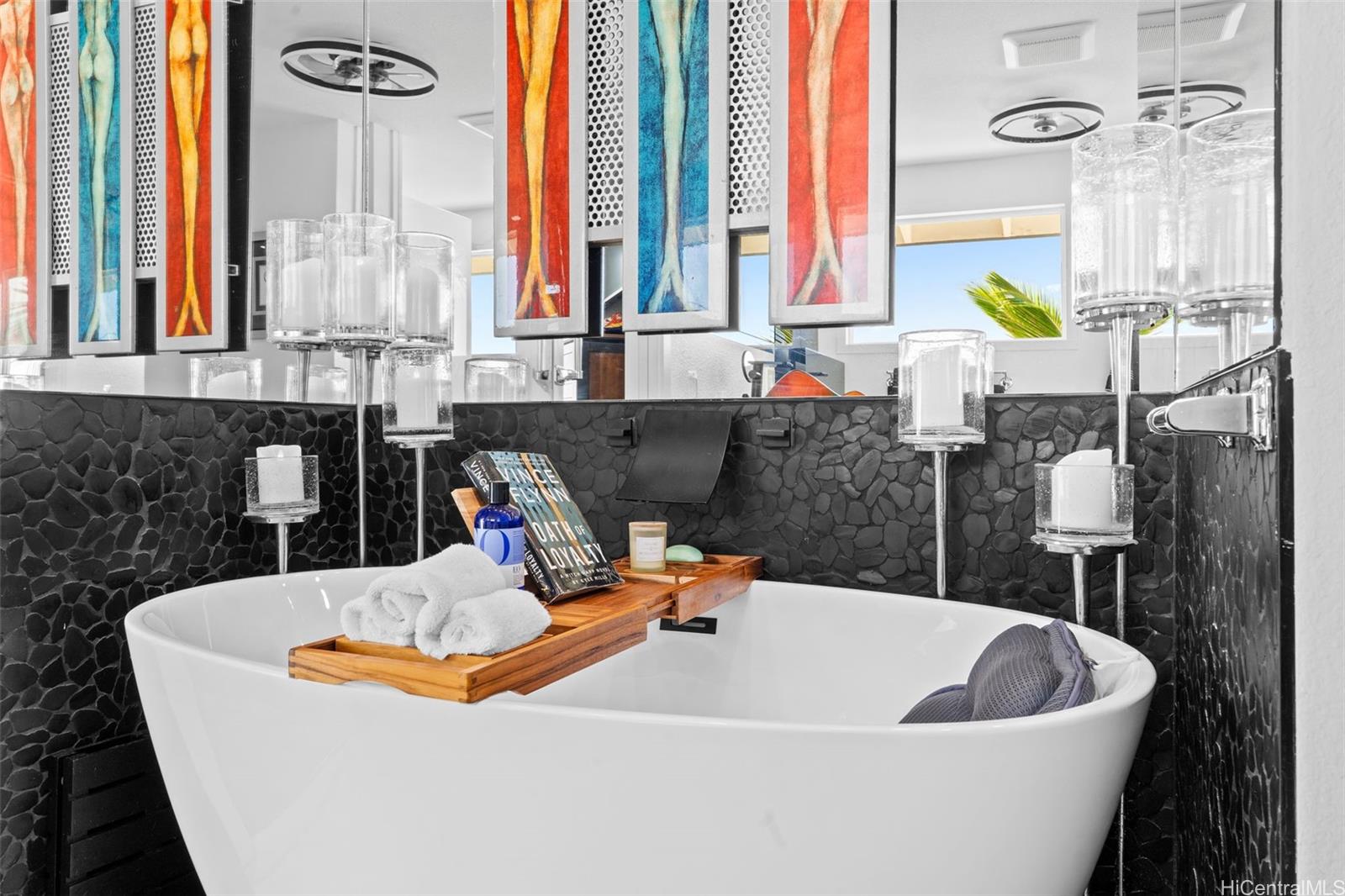 53-823  Kamehameha Hwy Punaluu, Kaneohe home - photo 14 of 25