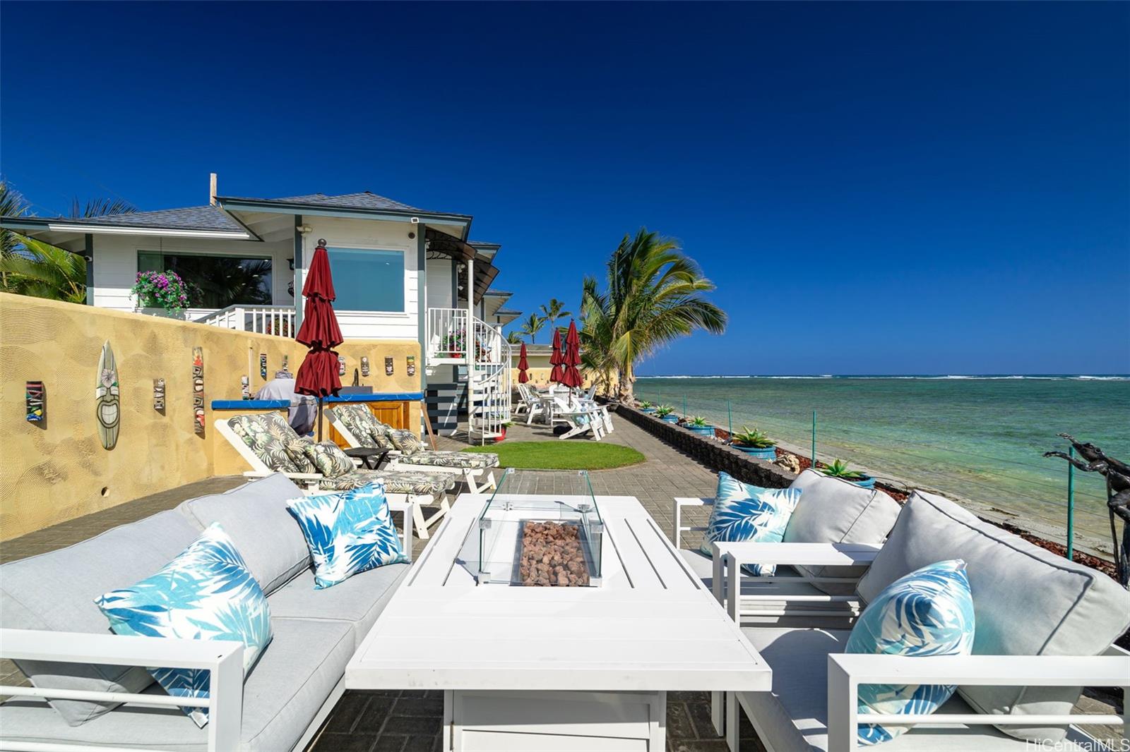 53-823  Kamehameha Hwy Punaluu, Kaneohe home - photo 19 of 25