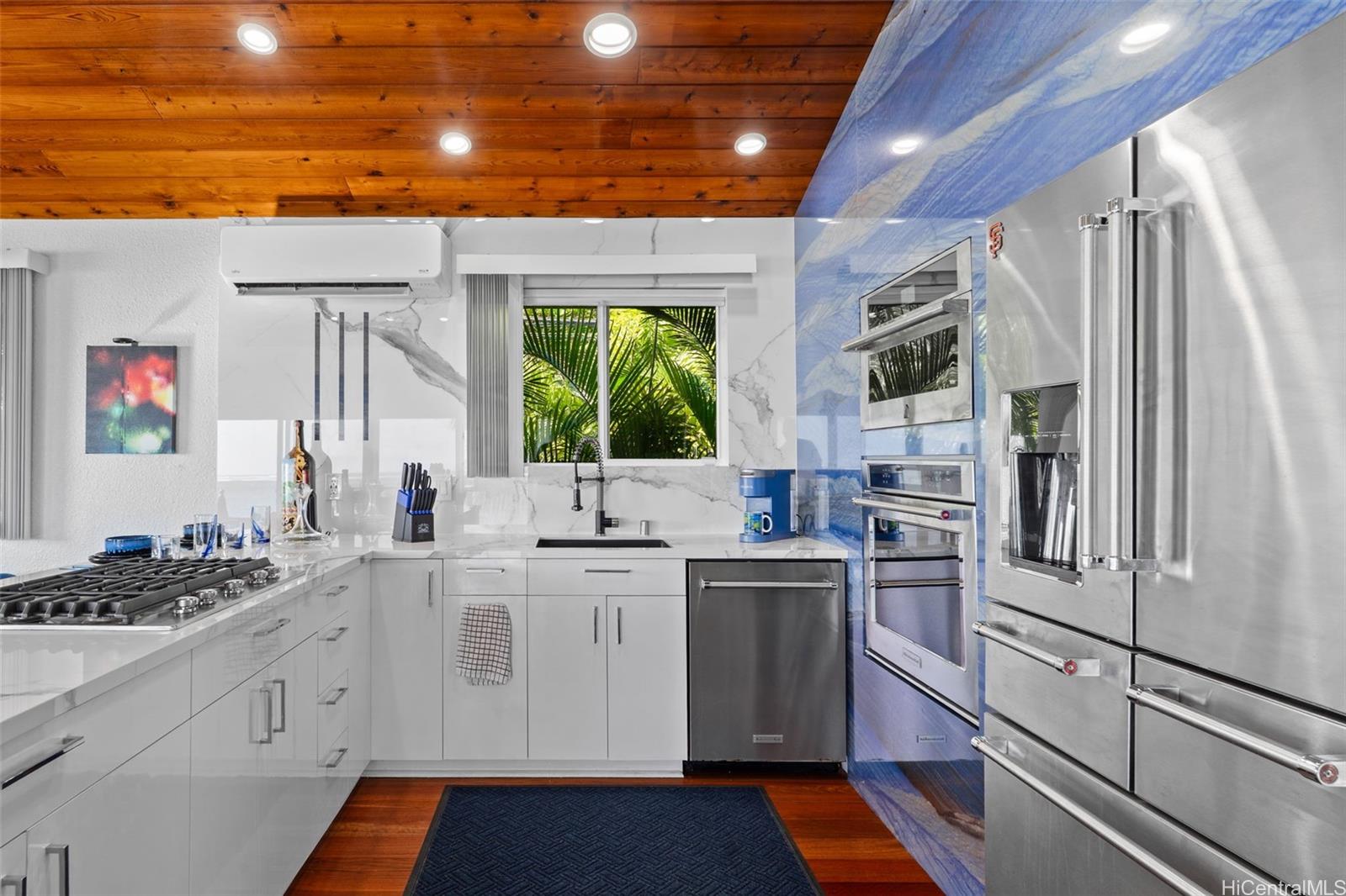 53-823  Kamehameha Hwy Punaluu, Kaneohe home - photo 7 of 25