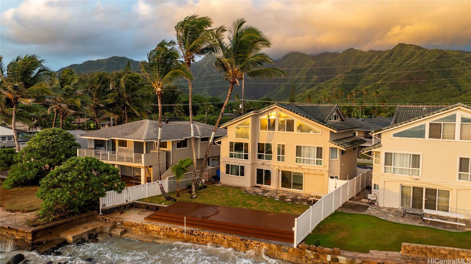 53-853  Kamehameha Hwy Hauula, Kaneohe home - photo 22 of 25