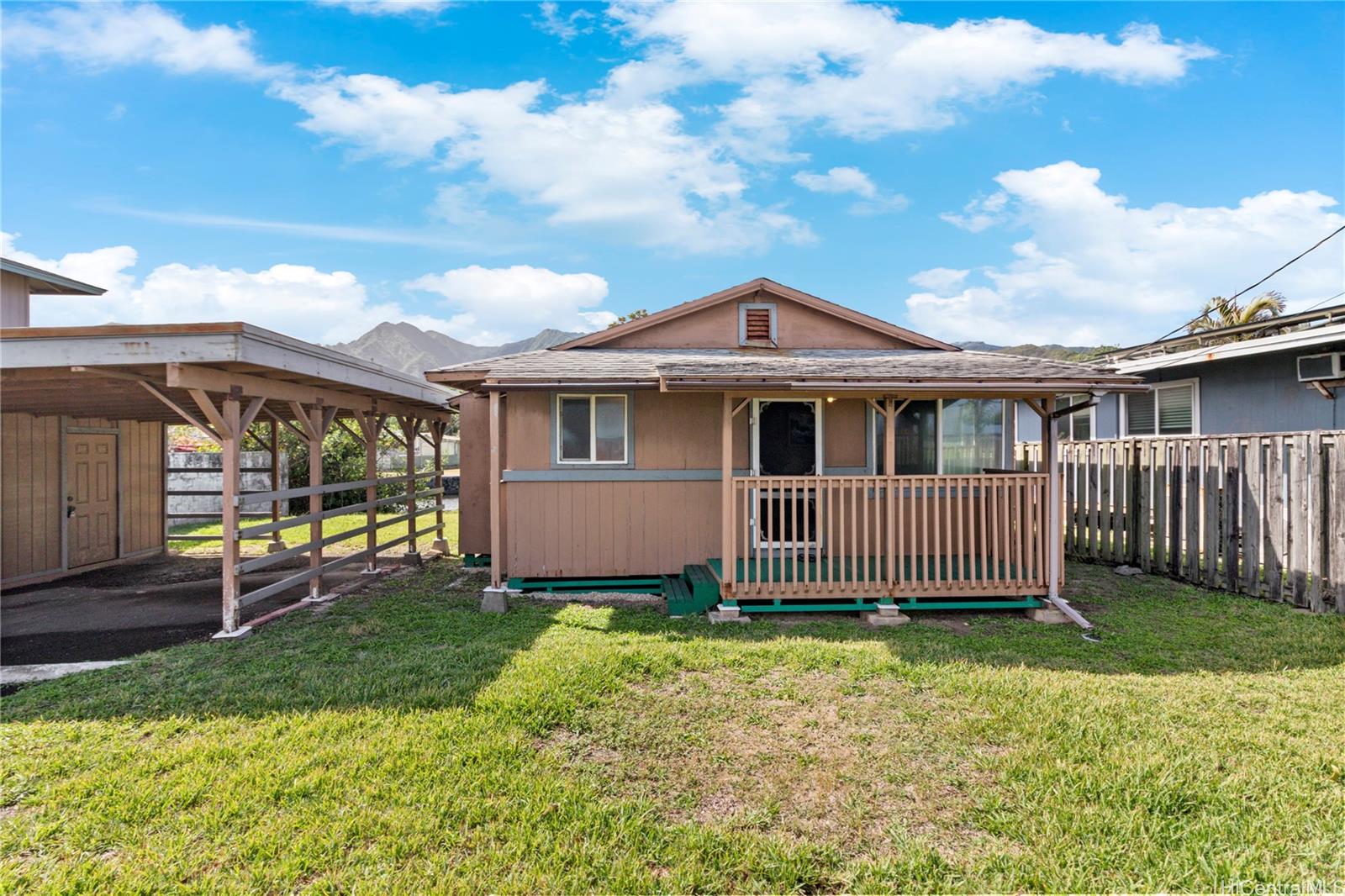 53-886  Kamehameha Hwy Hauula, Kaneohe home - photo 2 of 25