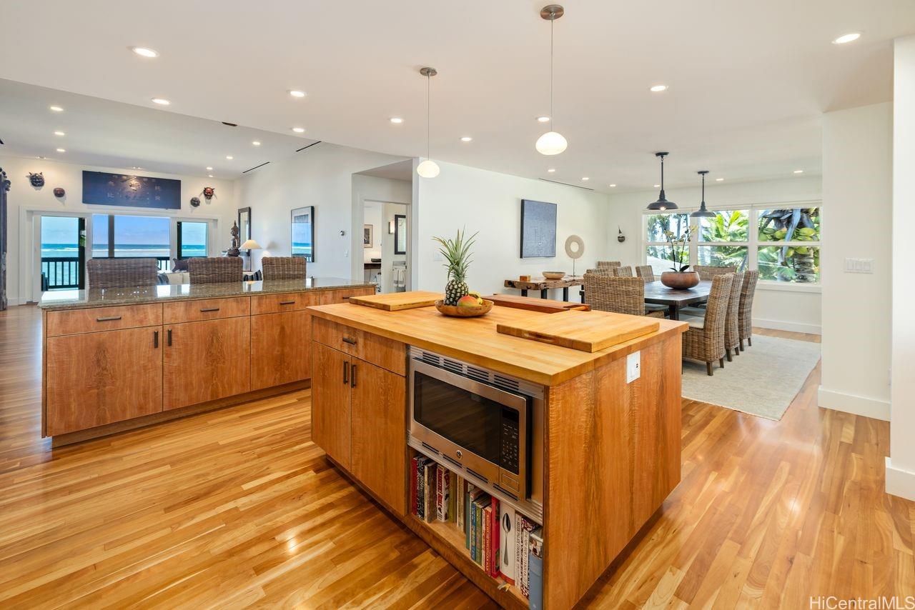 53-926  Kamehameha Hwy Hauula, Kaneohe home - photo 10 of 25