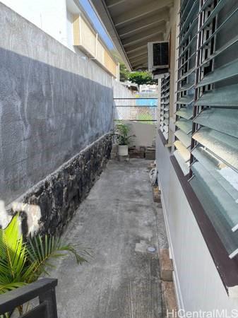 54 Hialoa St Honolulu - Rental - photo 3 of 12