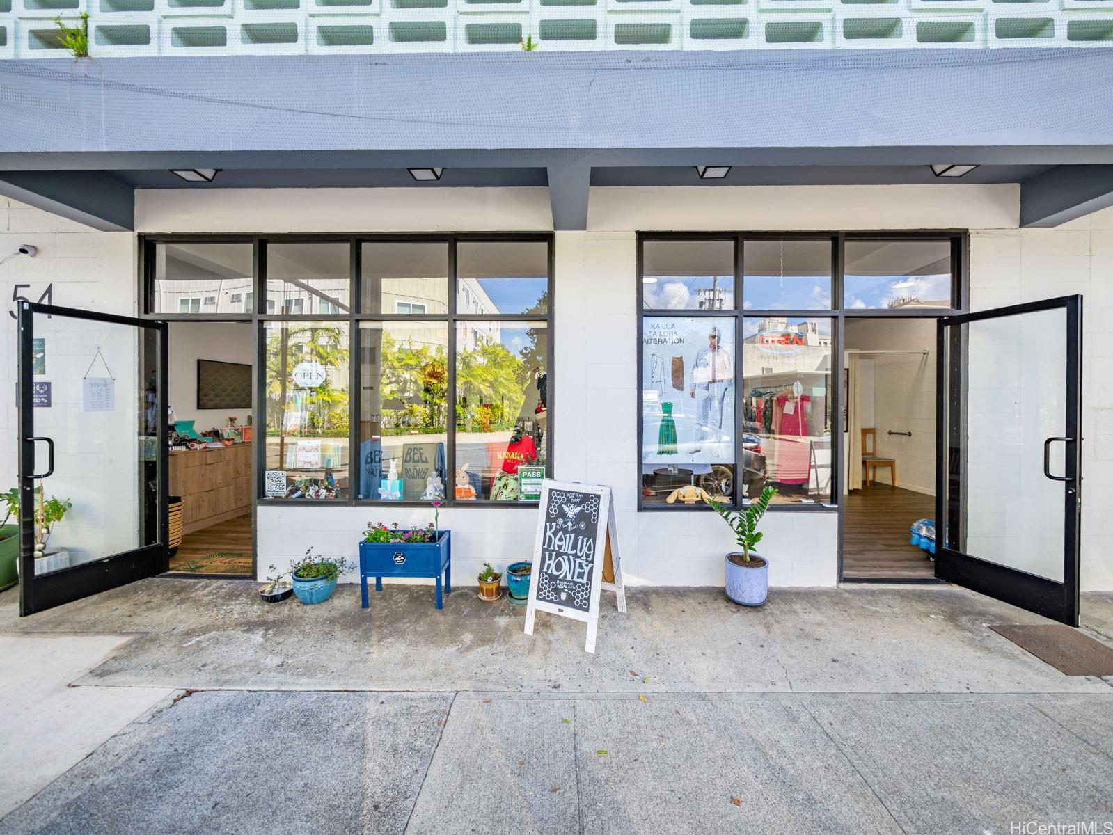 54 Maluniu Ave Kailua - Multi-family - photo 2 of 22