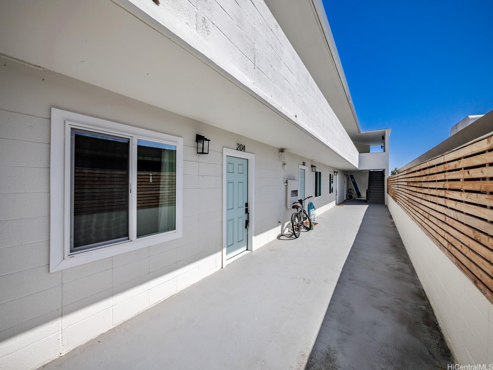 54 Maluniu Ave Kailua - Multi-family - photo 17 of 22