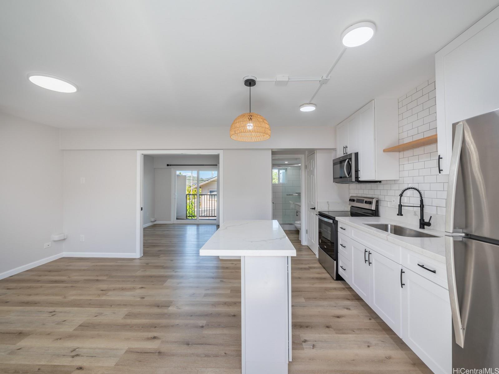 54 Maluniu Ave Kailua - Multi-family - photo 9 of 22