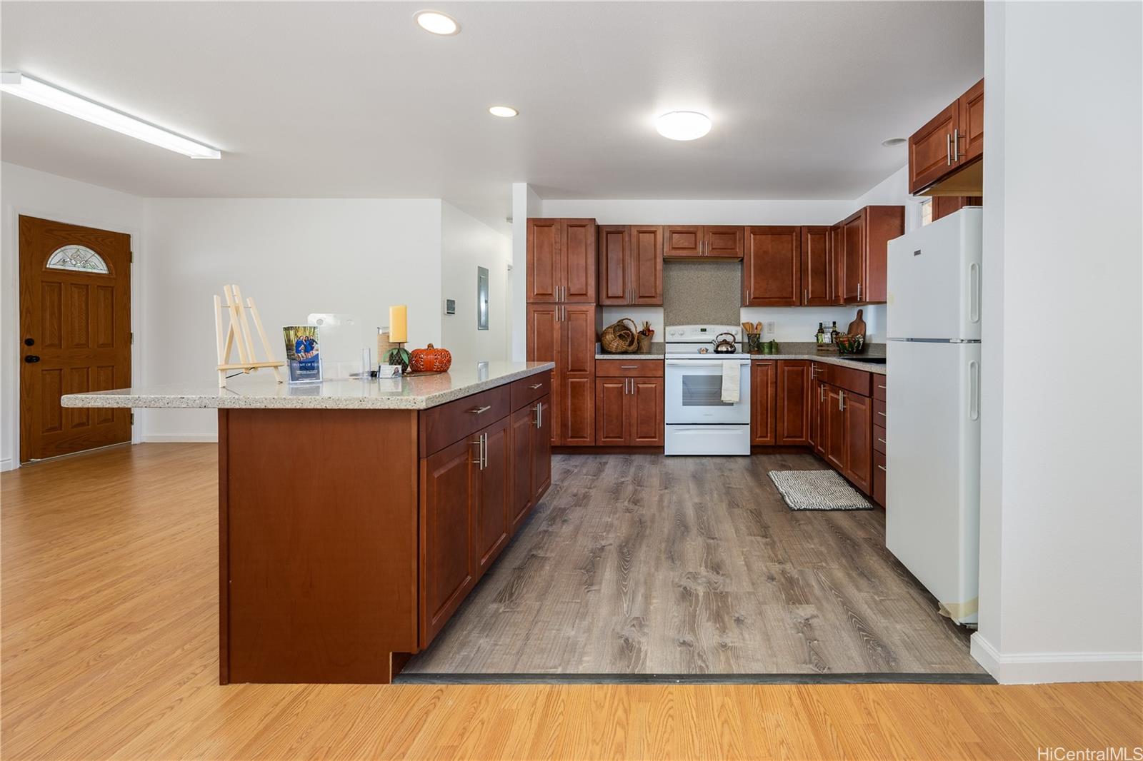 54  Muliwai Ave Wahiawa Area, Central home - photo 6 of 25