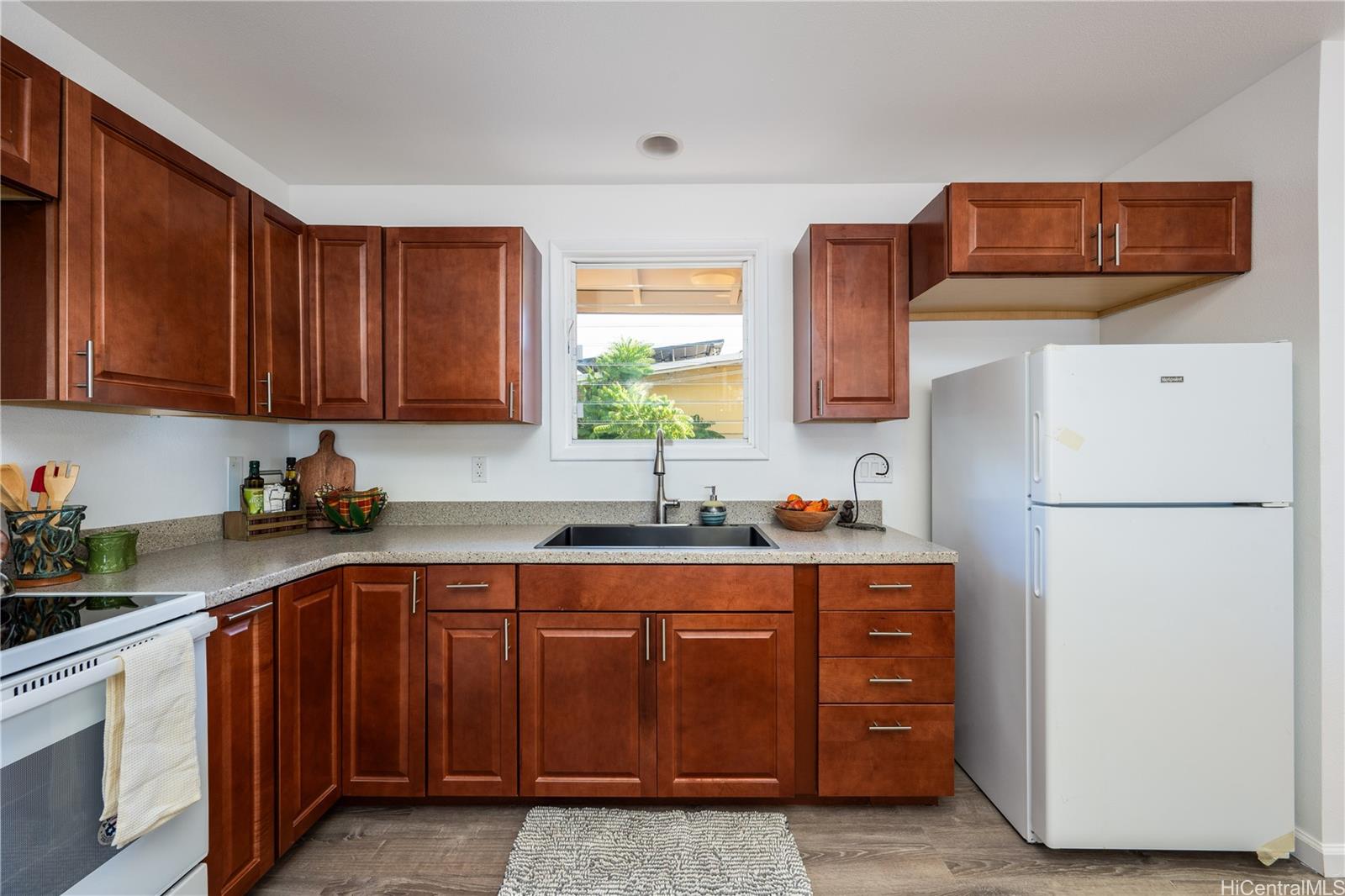 54  Muliwai Ave Wahiawa Area, Central home - photo 7 of 25