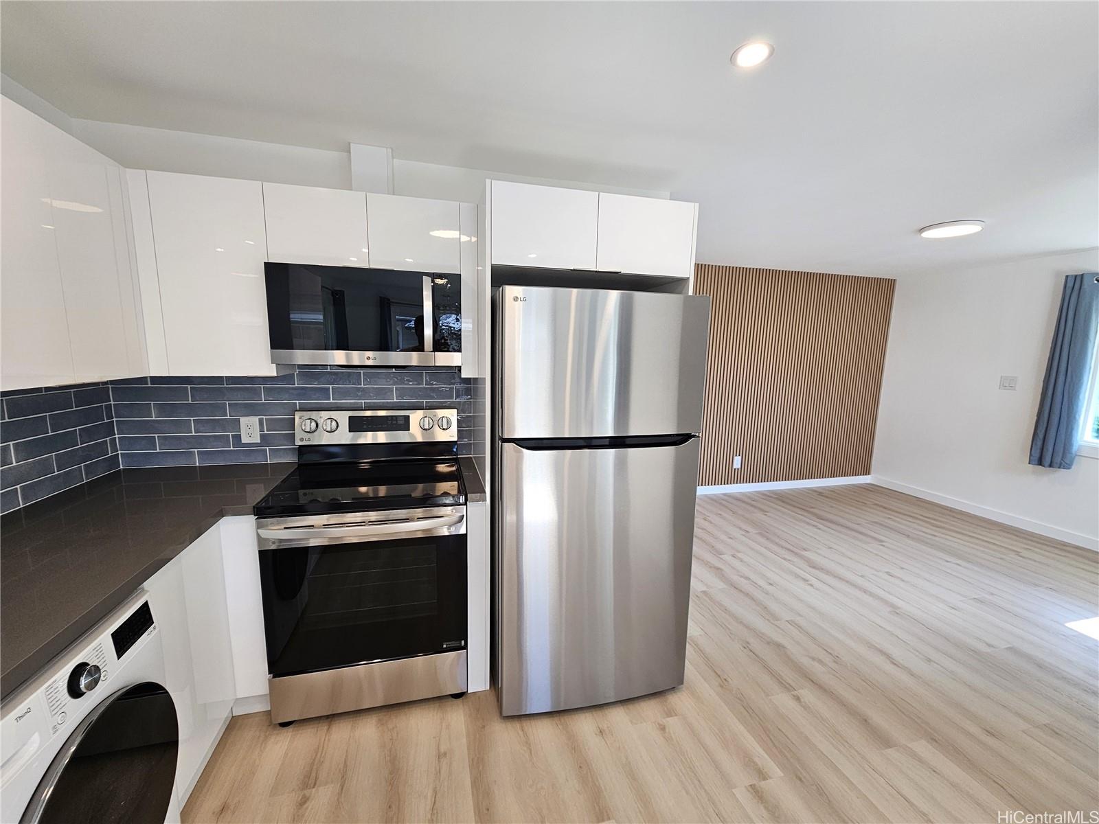 540 Ekekela Place Honolulu - Rental - photo 4 of 20