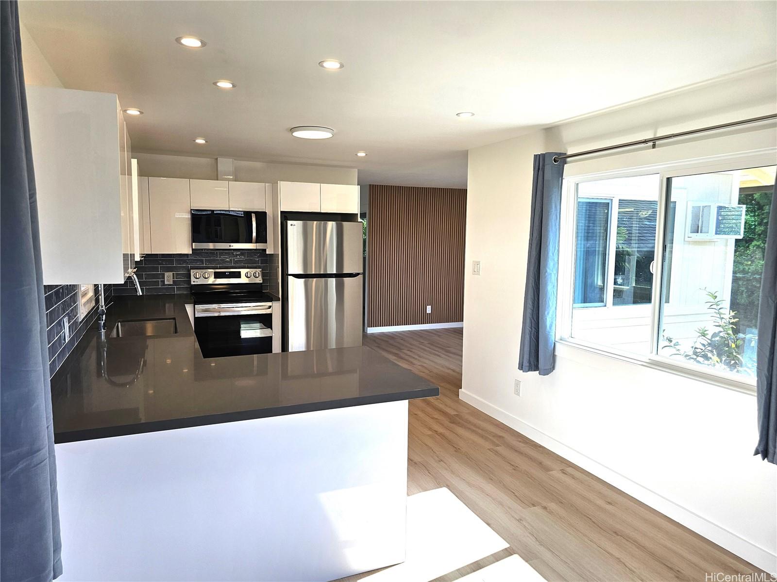 540 Ekekela Place Honolulu - Rental - photo 7 of 20