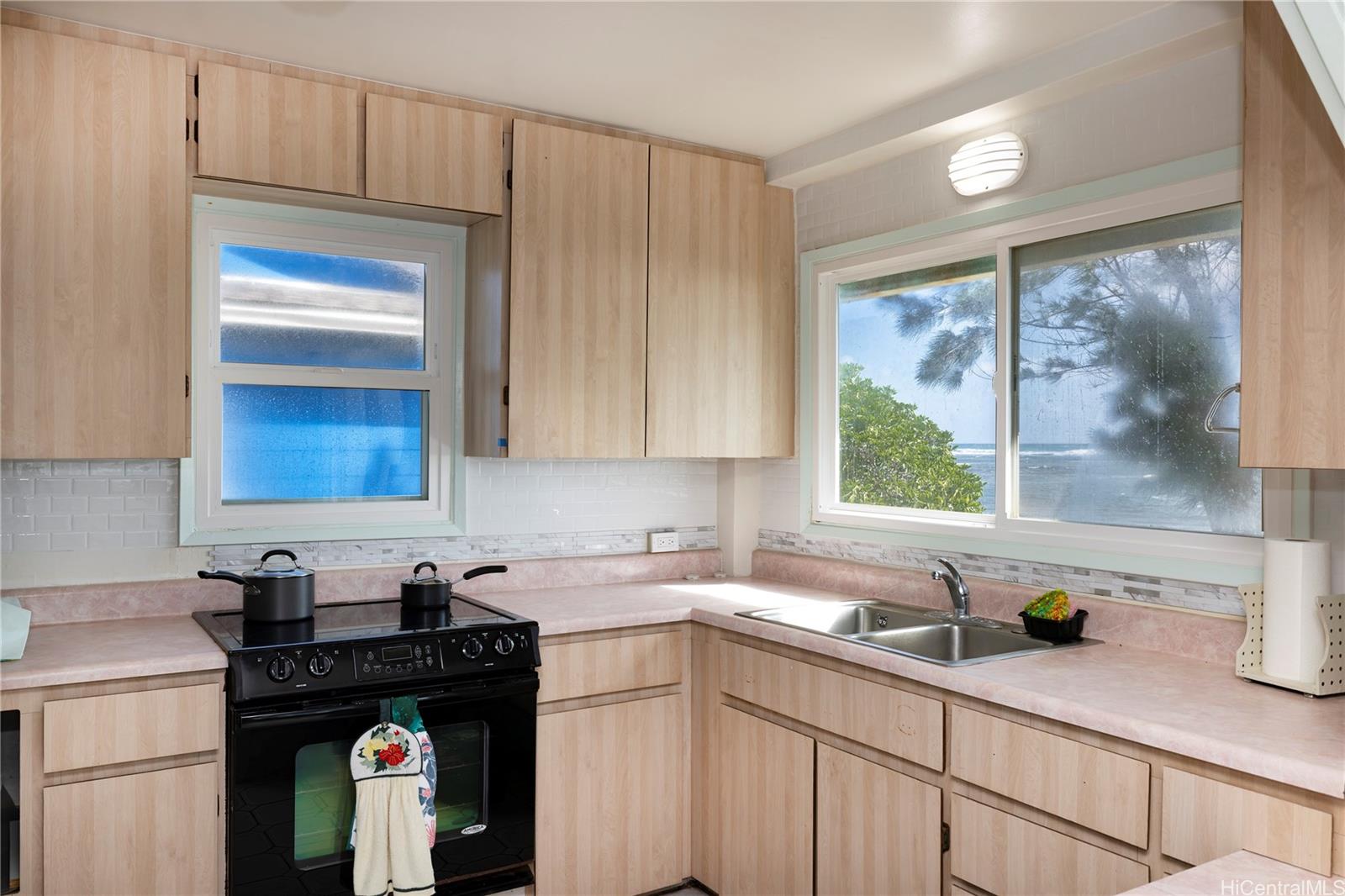 54-004  Pipilani Place Hauula, Kaneohe home - photo 7 of 21