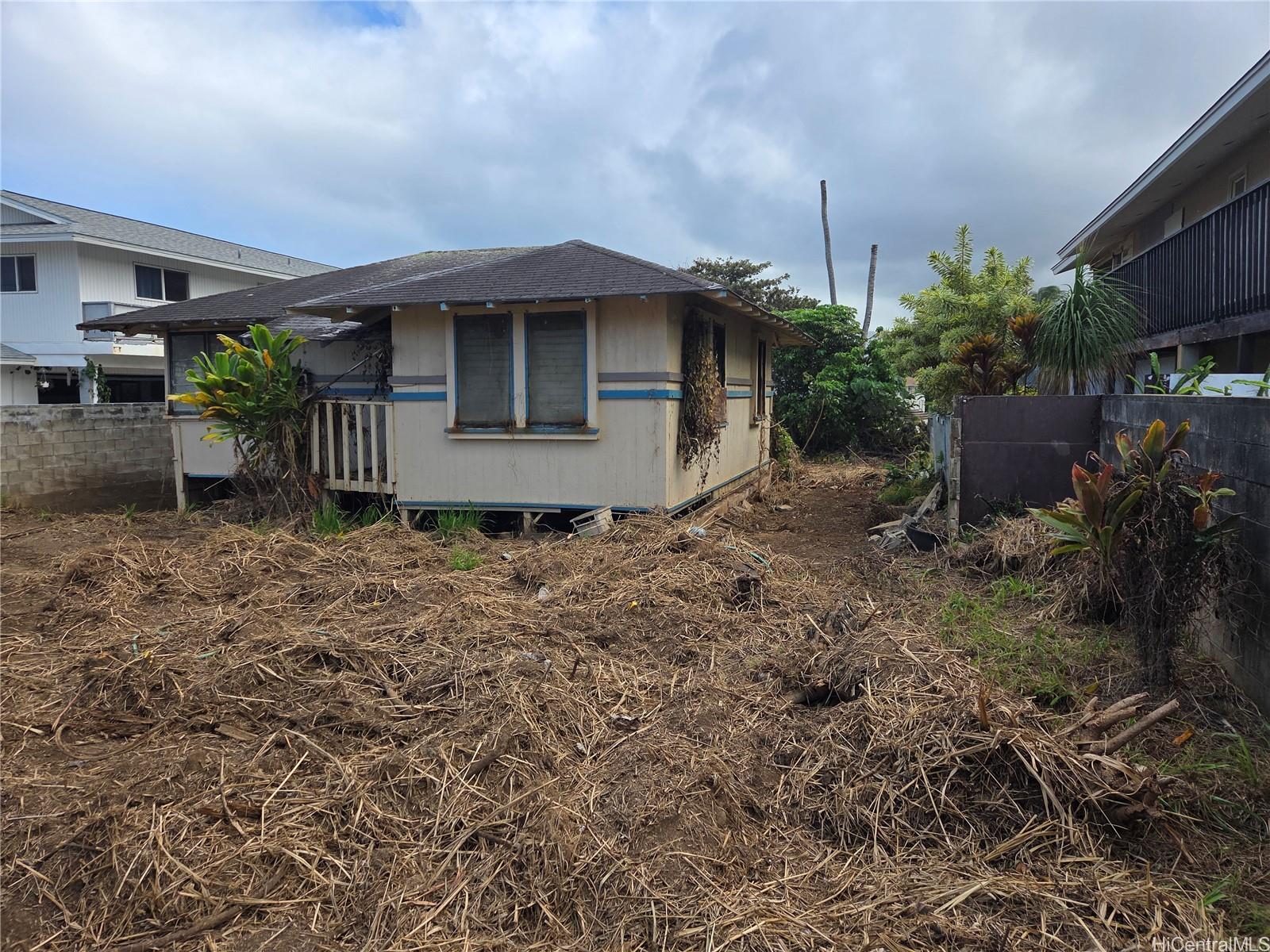 54-016  Pipilani Place Hauula, Kaneohe home - photo 2 of 18