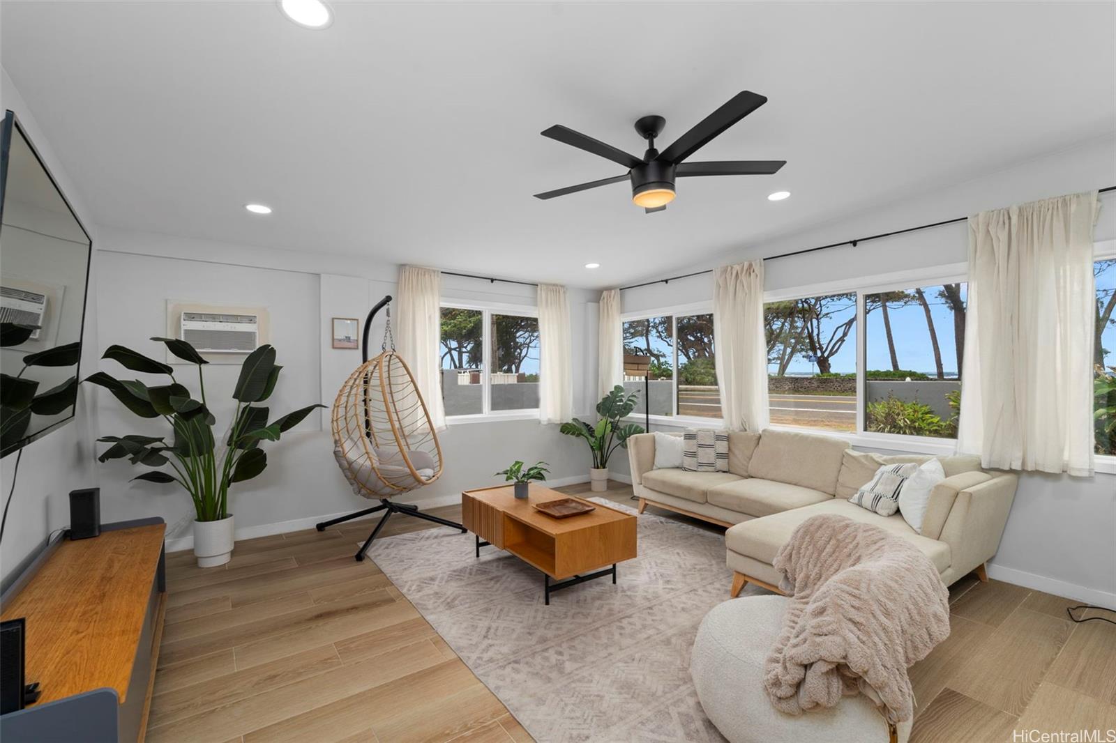 54-100  Kamehameha Hwy Hauula, Kaneohe home - photo 5 of 25