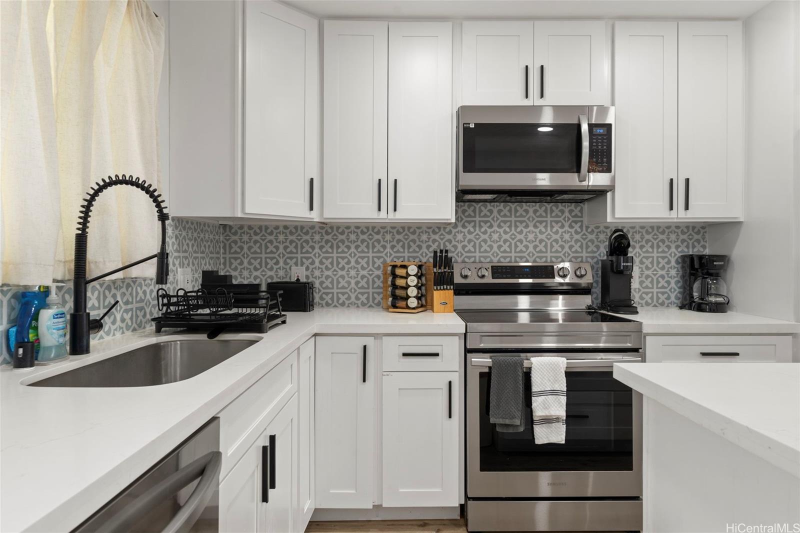 54-100  Kamehameha Hwy Hauula, Kaneohe home - photo 10 of 25