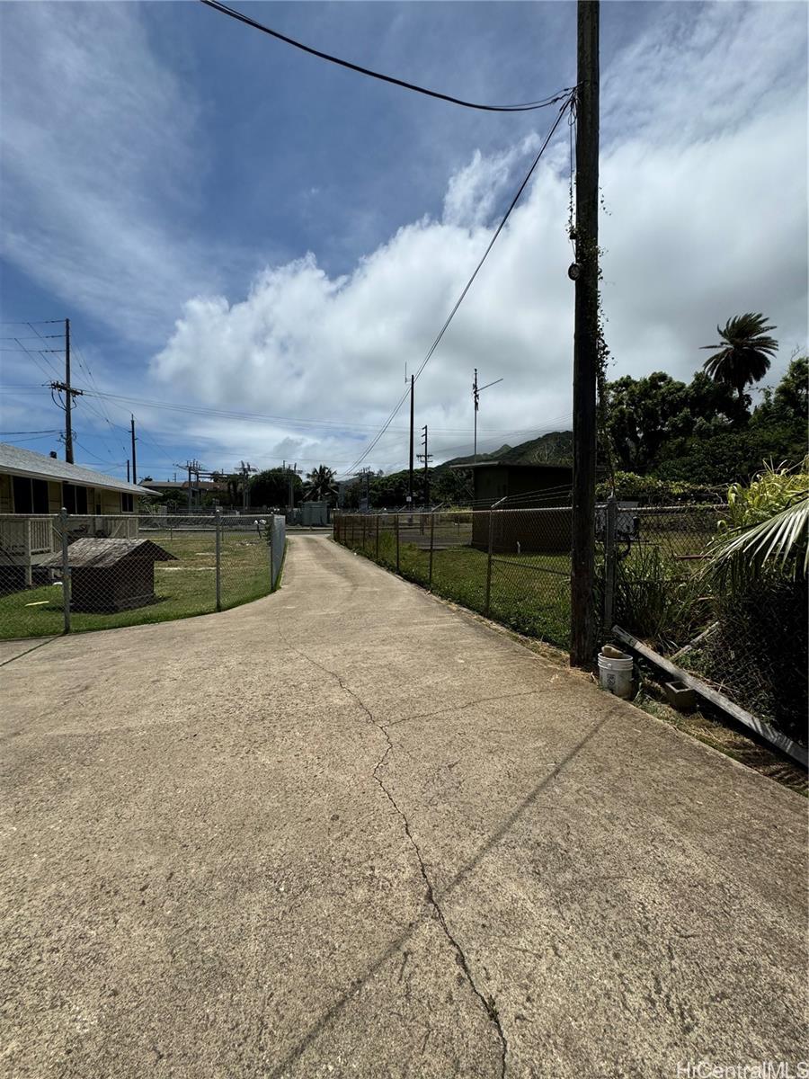 54-153  Puuowaa Street Hauula, Kaneohe home - photo 4 of 13