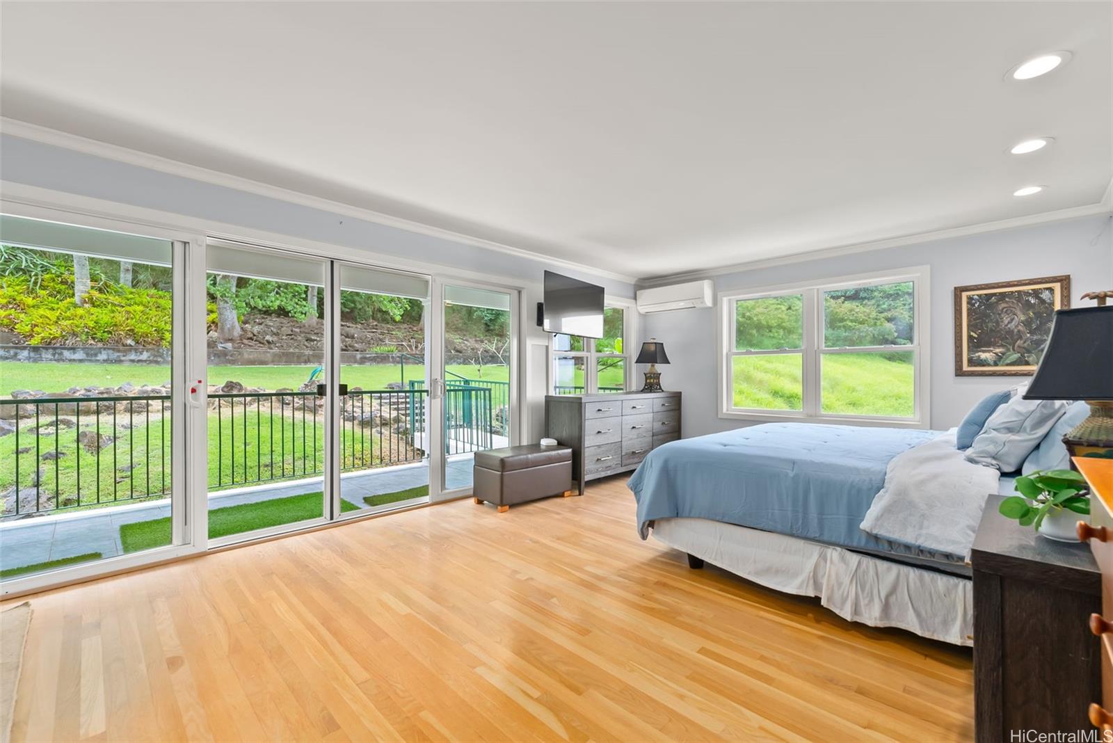 5417  Kilauea Place Waialae Nui Vly, Diamond Head home - photo 10 of 25