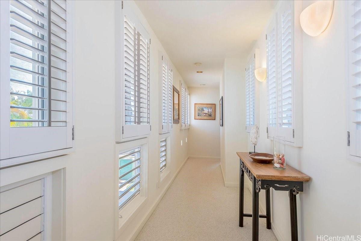 542  Ahina Street Kahala Area, Diamond Head home - photo 11 of 25