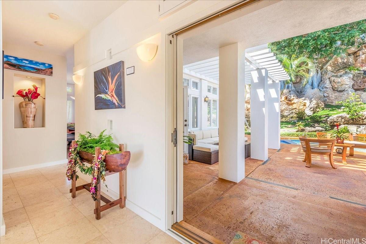 542  Ahina Street Kahala Area, Diamond Head home - photo 16 of 25