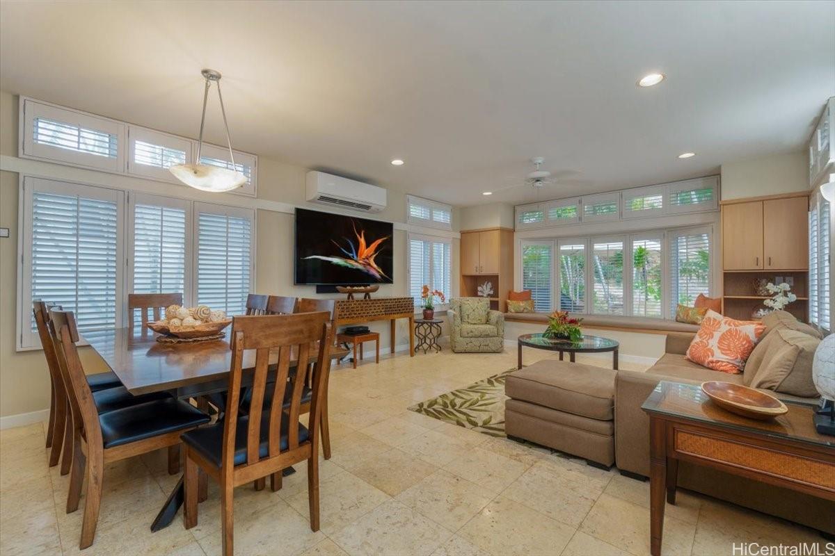 542  Ahina Street Kahala Area, Diamond Head home - photo 5 of 25