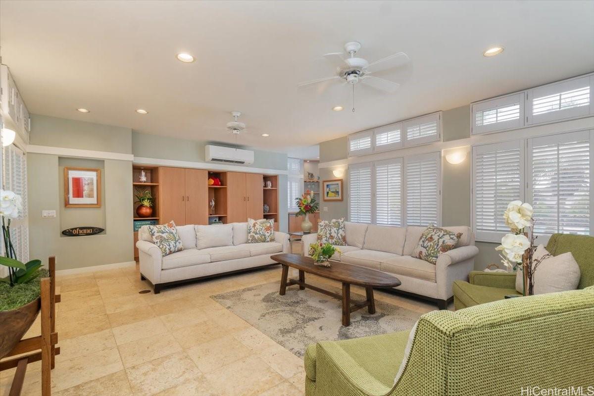 542  Ahina Street Kahala Area, Diamond Head home - photo 6 of 25