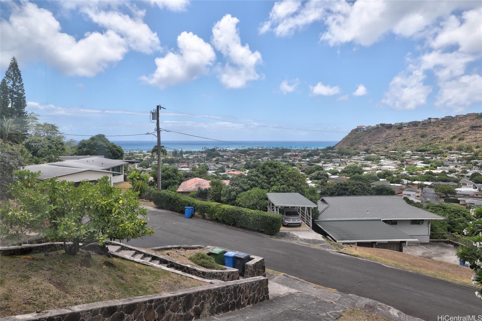 5422  Halapepe Street Aina Haina Area, Diamond Head home - photo 17 of 25