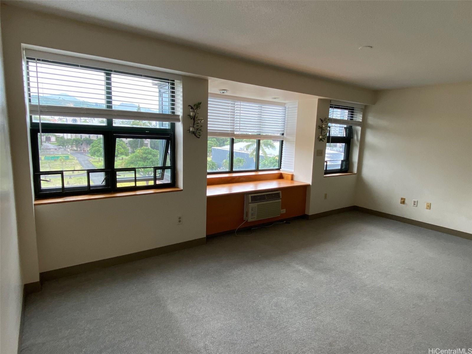 545 Queen St Honolulu - Rental - photo 3 of 8