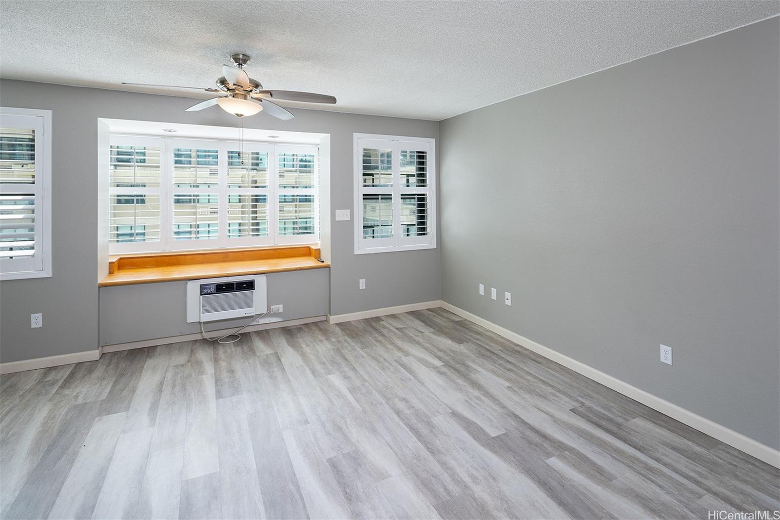 545 Queen St Honolulu - Rental - photo 2 of 12