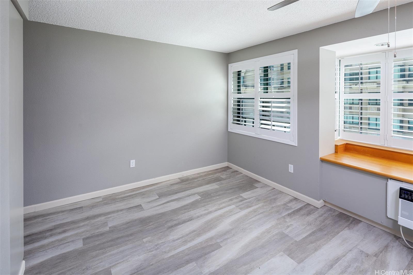 545 Queen St Honolulu - Rental - photo 3 of 12