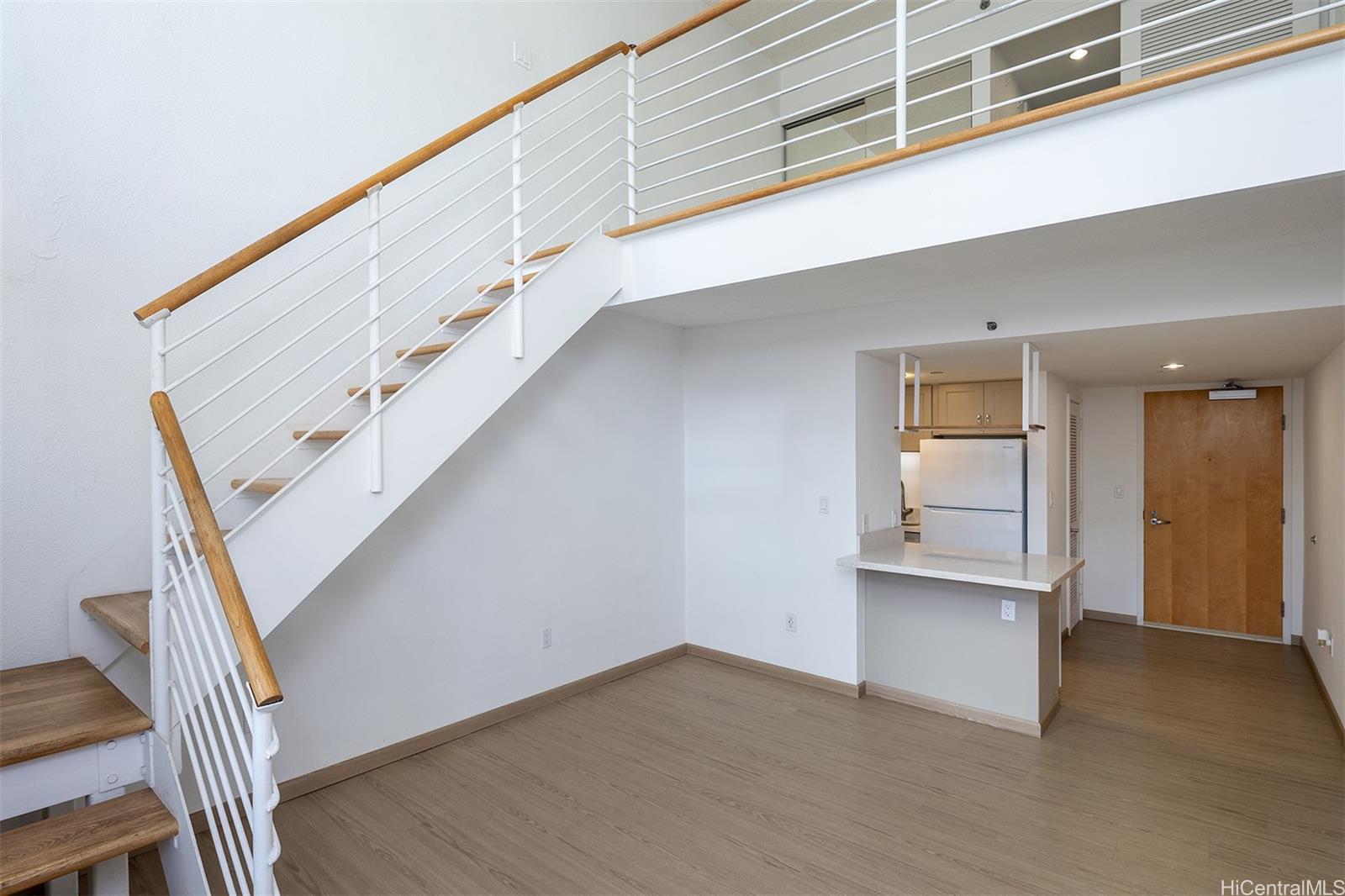 545 Queen St Honolulu - Rental - photo 3 of 13